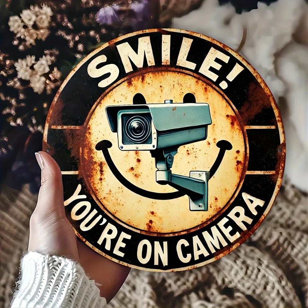 빈티지 스마일 '카메라 작동 중' 금속 틴 사인, 2D - Home Yard Security Cameras 리뷰 및 가격